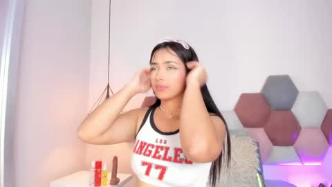 GahiaBelucci online show from 16, 4, 2026