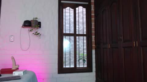 Lenna 3 online show from 12, 11, 2025