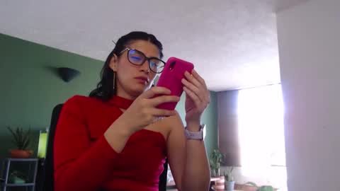 Snapshot of gaitan4 chatting on 10, 9, 2025 gaitan4 online show from 10, 9, 2025