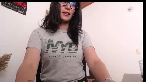 Snapshot of gaitan4 chatting on 28, 4, 2026 gaitan4 online show from 28, 4, 2026