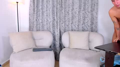 Snapshot of gal_stone_ chatting on 17, 4, 2026 gal_stone_ online show from 17, 4, 2026