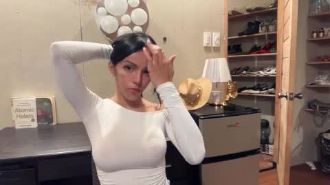 Snapshot of galileii chatting on 12, 1, 2026 galileii online show from 12, 1, 2026