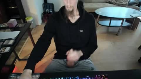 Snapshot of gamingpleasure chatting on 4, 11, 2025 GamingPleasure online show from 4, 11, 2025