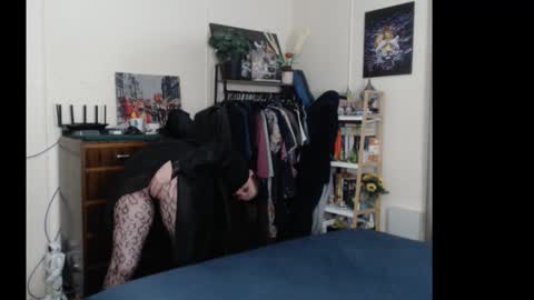 Snapshot of gangbangxxxgirl chatting on 18, 10, 2025 HOT  online show from 18, 10, 2025