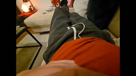 garbis11 online show from 2, 1, 2025