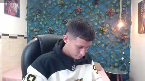 garuo_18 online show from 14, 11, 2025