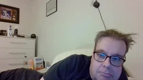 Snapshot of garyg930 chatting on 20, 4, 2026 Gary online show from 20, 4, 2026