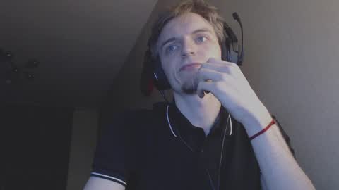 Snapshot of gasturfahe chatting on 21, 12, 2024 gasturfahe online show from 21, 12, 2024