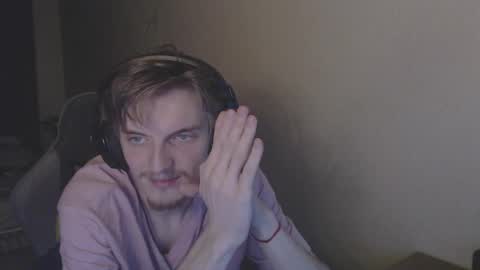 Snapshot of gasturfahe chatting on 12, 2, 2025 gasturfahe online show from 12, 2, 2025