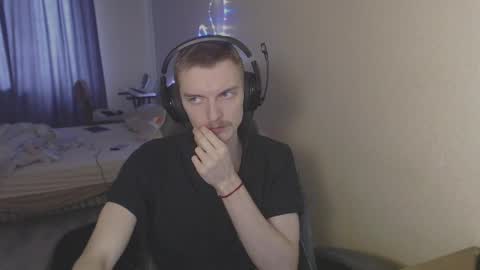 Snapshot of gasturfahe chatting on 5, 3, 2025 gasturfahe online show from 5, 3, 2025