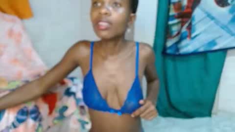 Snapshot of gatita_1997 chatting on 23, 9, 2025 estrella online show from 23, 9, 2025