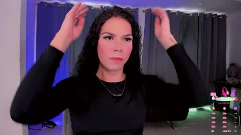Snapshot of gatitavenecis1 chatting on 14, 4, 2026 Vnecis Marn online show from 14, 4, 2026