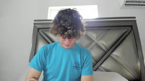 Snapshot of gayndepressed chatting on 3, 10, 2025 Trace online show from 3, 10, 2025