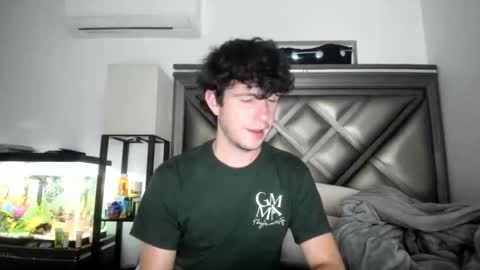 Snapshot of gayndepressed chatting on 9, 6, 2026 Trace online show from 9, 6, 2026