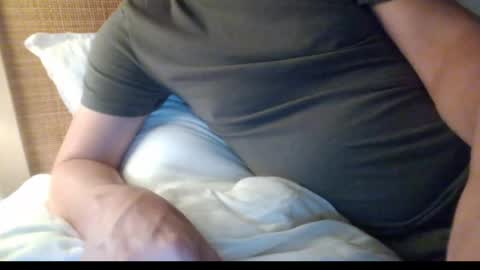 Snapshot of gccurious76 chatting on 9, 4, 2026 GCGuy online show from 9, 4, 2026