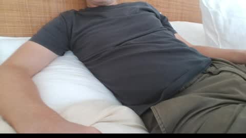 Snapshot of gccurious76 chatting on 16, 4, 2026 GCGuy online show from 16, 4, 2026