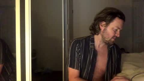 Snapshot of gcsurfer81 chatting on 29, 6, 2026 gcsurfer81 online show from 29, 6, 2026