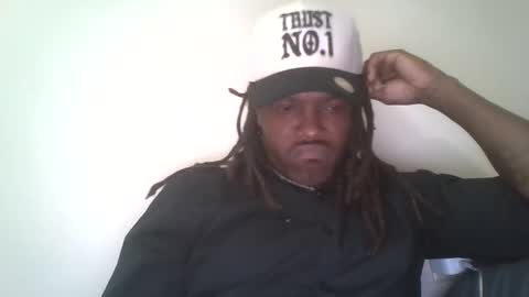 Snapshot of gcurvy35 chatting on 9, 11, 2025 gcurvy35 online show from 9, 11, 2025