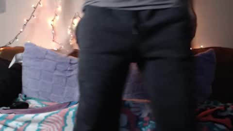 Snapshot of gdanch chatting on 23, 11, 2025 G online show from 23, 11, 2025