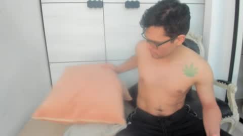 Gean Mclovin online show from 24, 4, 2026