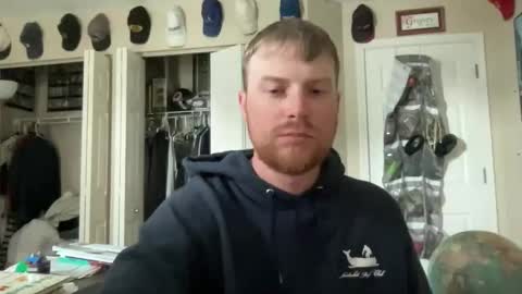 Snapshot of geeemoney chatting on 17, 5, 2026 geeemoney online show from 17, 5, 2026