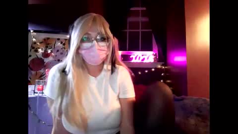 Snapshot of geekundercoverr chatting on 27, 4, 2026 geek 3 online show from 27, 4, 2026