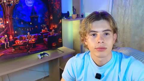 Snapshot of gemdominus chatting on 7, 10, 2025 Gem Dominus online show from 7, 10, 2025