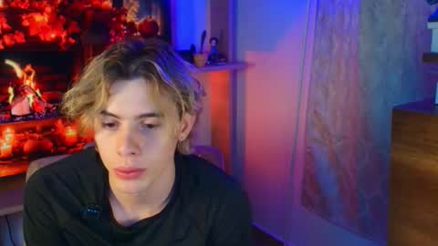 Snapshot of gemdominus chatting on 11, 10, 2025 Gem Dominus online show from 11, 10, 2025