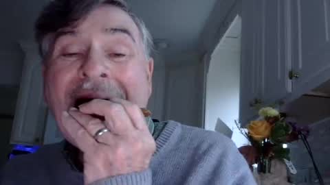 Snapshot of geneox chatting on 9, 11, 2025 GeneOx online show from 9, 11, 2025