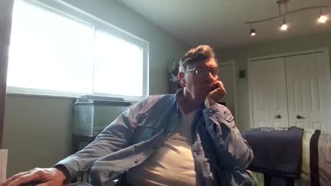 Snapshot of geneox chatting on 21, 4, 2026 GeneOx online show from 21, 4, 2026