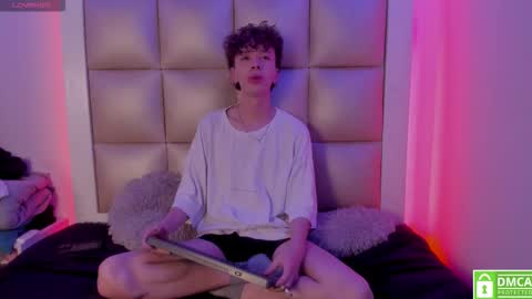 Snapshot of genesis_js chatting on 8, 3, 2026 genesis_js online show from 8, 3, 2026