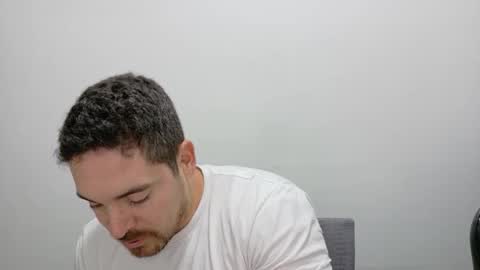 Snapshot of genesis_wb chatting on 5, 11, 2025 genesis_wb online show from 5, 11, 2025