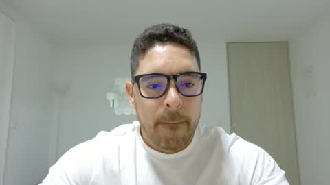 Snapshot of genesis_wb chatting on 10, 5, 2026 genesis_wb online show from 10, 5, 2026