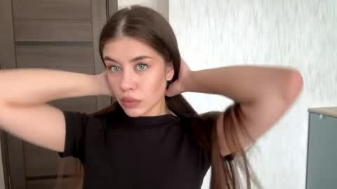 Snapshot of geniegrimmett chatting on 4, 5, 2026 Megan online show from 4, 5, 2026