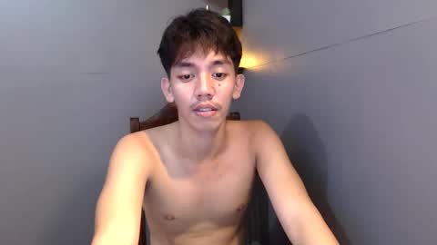 Snapshot of gentlemanlustx chatting on 1, 5, 2026 Rayl online show from 1, 5, 2026