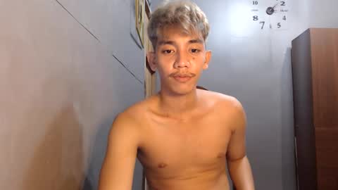 Snapshot of gentlemanlustx chatting on 10, 6, 2026 Rayl online show from 10, 6, 2026