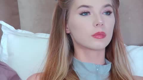 GentleRossi online show from 10, 9, 2025