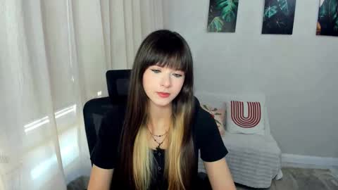 Snapshot of gentltease chatting on 25, 3, 2026 Alice online show from 25, 3, 2026