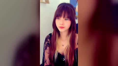 Snapshot of gentltease chatting on 14, 4, 2026 Alice online show from 14, 4, 2026