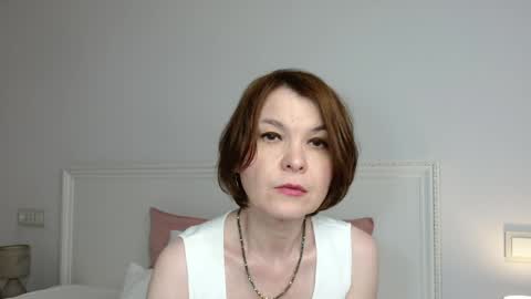 Snapshot of gentlywomen chatting on 29, 5, 2026 Elena online show from 29, 5, 2026