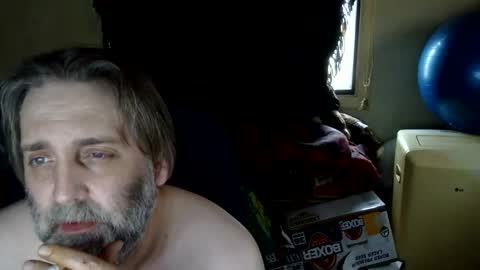 Snapshot of geoffbmn chatting on 11, 4, 2026 geoffbmn online show from 11, 4, 2026