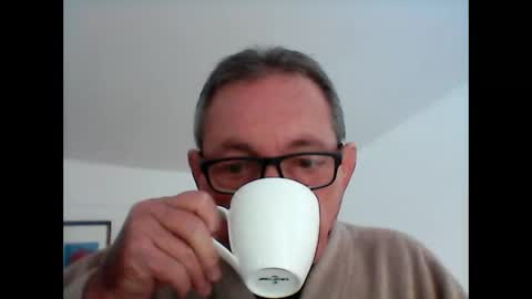 Snapshot of georg1412 chatting on 8, 1, 2026 georg1412 online show from 8, 1, 2026