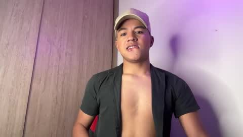 Snapshot of george_cams1 chatting on 20, 1, 2025 Jorge online show from 20, 1, 2025