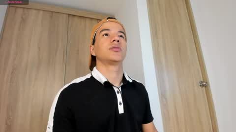 Snapshot of george_cams1 chatting on 14, 4, 2026 Jorge online show from 14, 4, 2026
