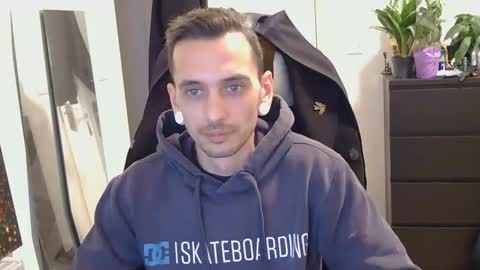 georgek0011 online show from 2, 12, 2025