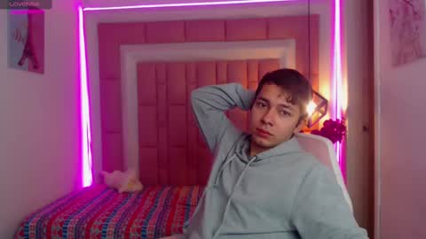 GEORGE online show from 10, 12, 2024