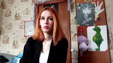 Snapshot of georgianahaeussler chatting on 14, 4, 2026 Ellie online show from 14, 4, 2026