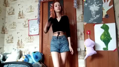 Snapshot of georgianahaeussler chatting on 1, 5, 2026 Ellie online show from 1, 5, 2026