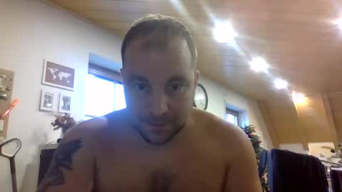 Snapshot of germandick2905 chatting on 5, 12, 2025 germandick2905 online show from 5, 12, 2025