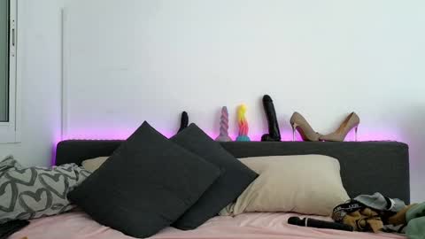 Snapshot of germangirl1996 chatting on 2, 2, 2025 Nadine online show from 2, 2, 2025